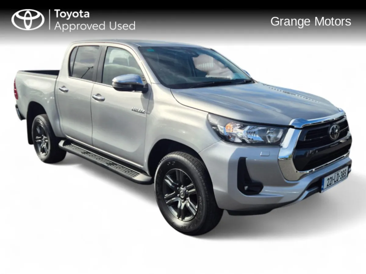 Toyota Hilux 2.8 SR5 CREWCAB 6 SPEED MANUAL**FULL - Image 1