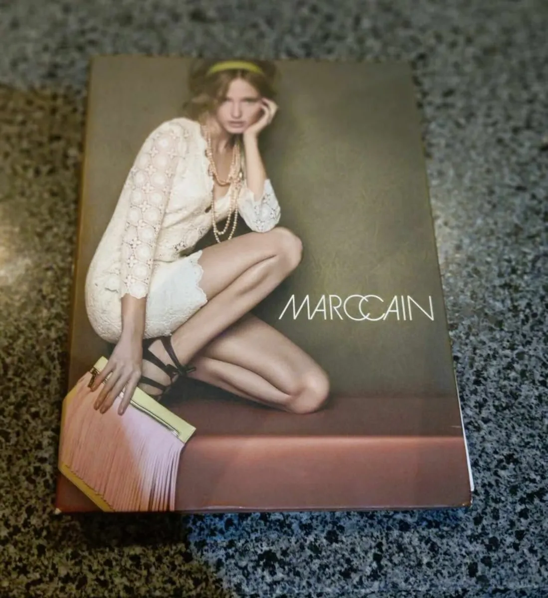 NOTEBOOK (GOOD CONDITION). - Image 1