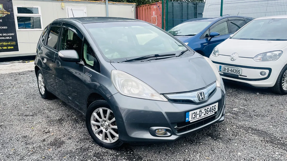 Honda Fit 2013 Automatic Hybrid - Image 3