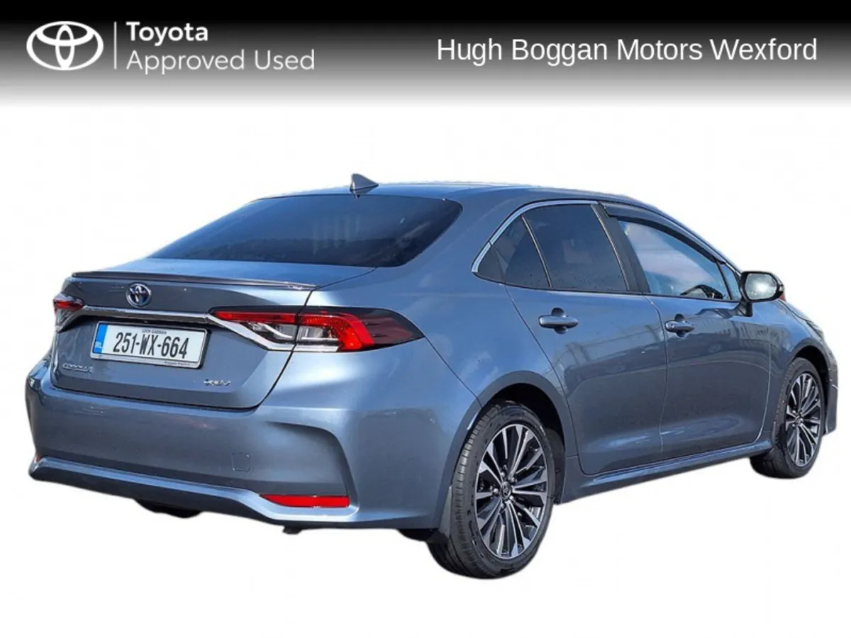 Toyota Corolla SALOON LUNA SPORT. - Image 2