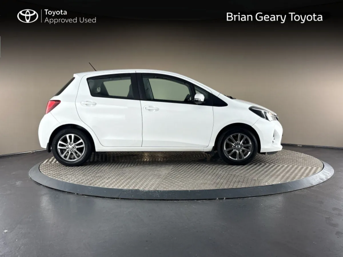 Toyota Yaris 1.0 5DR LUNA - Image 3