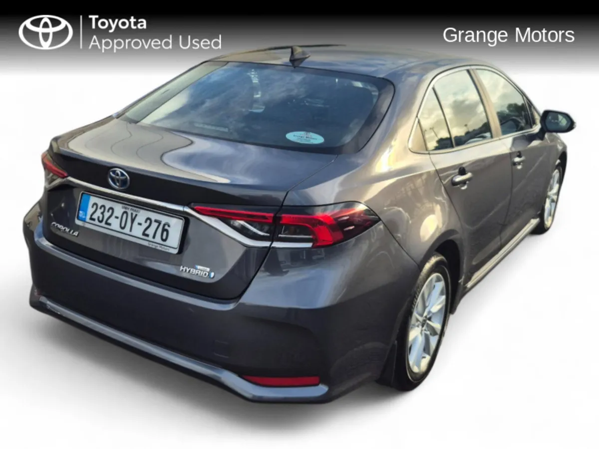 Toyota Corolla 1.8 HYBRID LUNA SALOON - Image 3