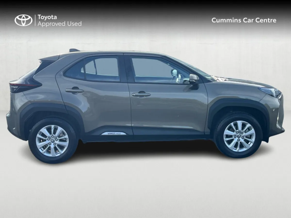 Toyota Yaris Cross YARIS CROSS LUNA - Image 3