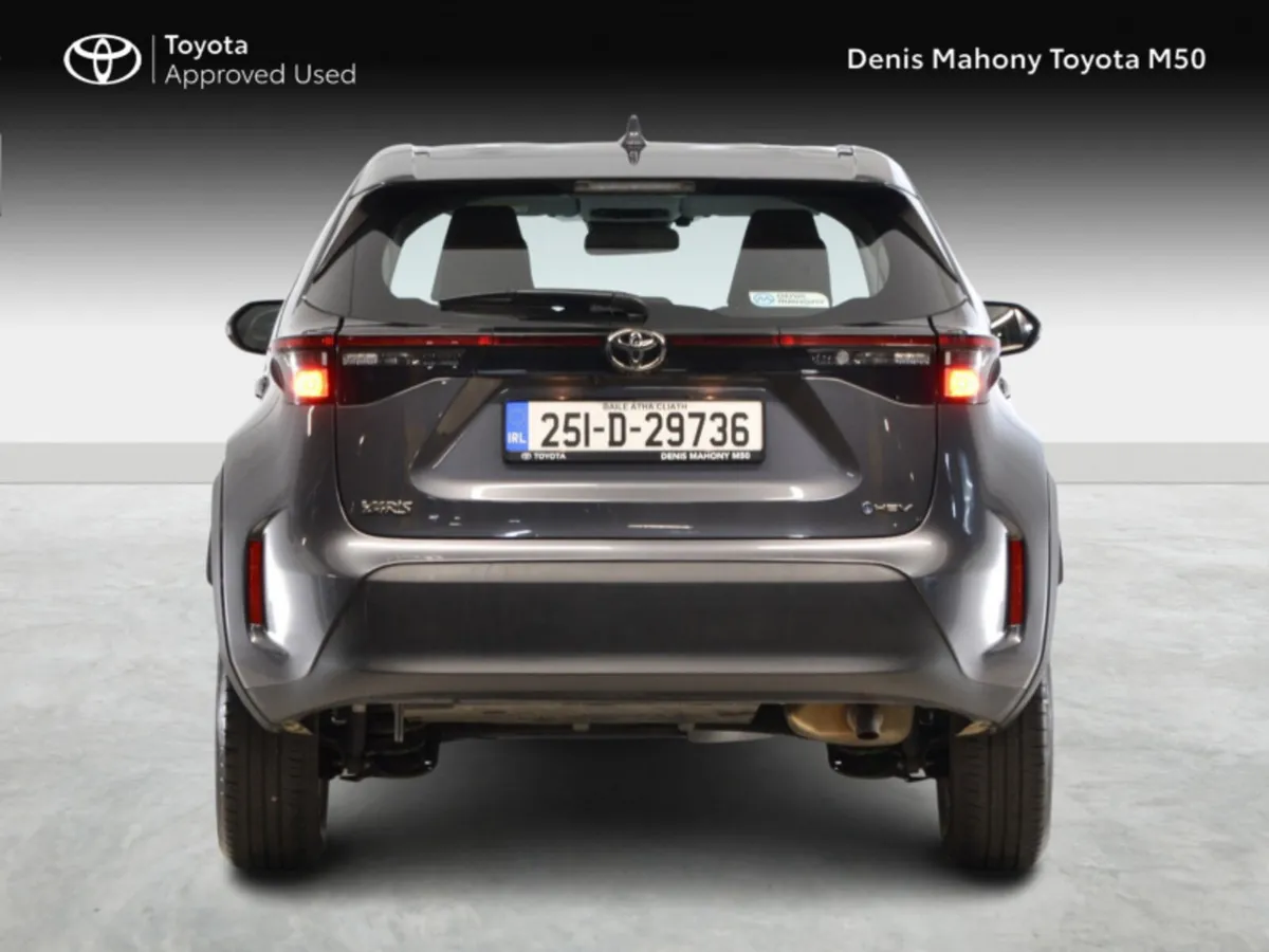 Toyota Yaris Cross Luna Hybrid Auto - Image 4