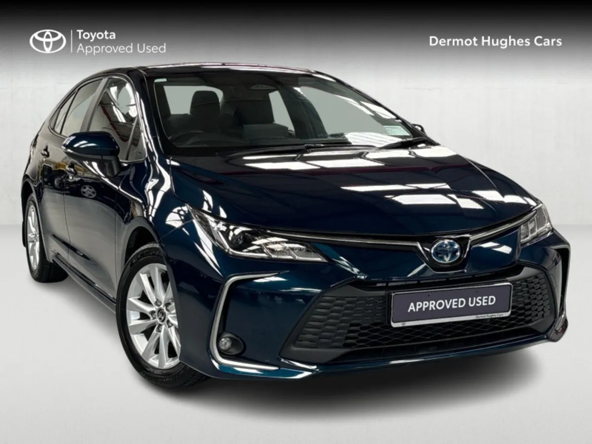 Toyota Corolla SALOON LUNA - Image 1