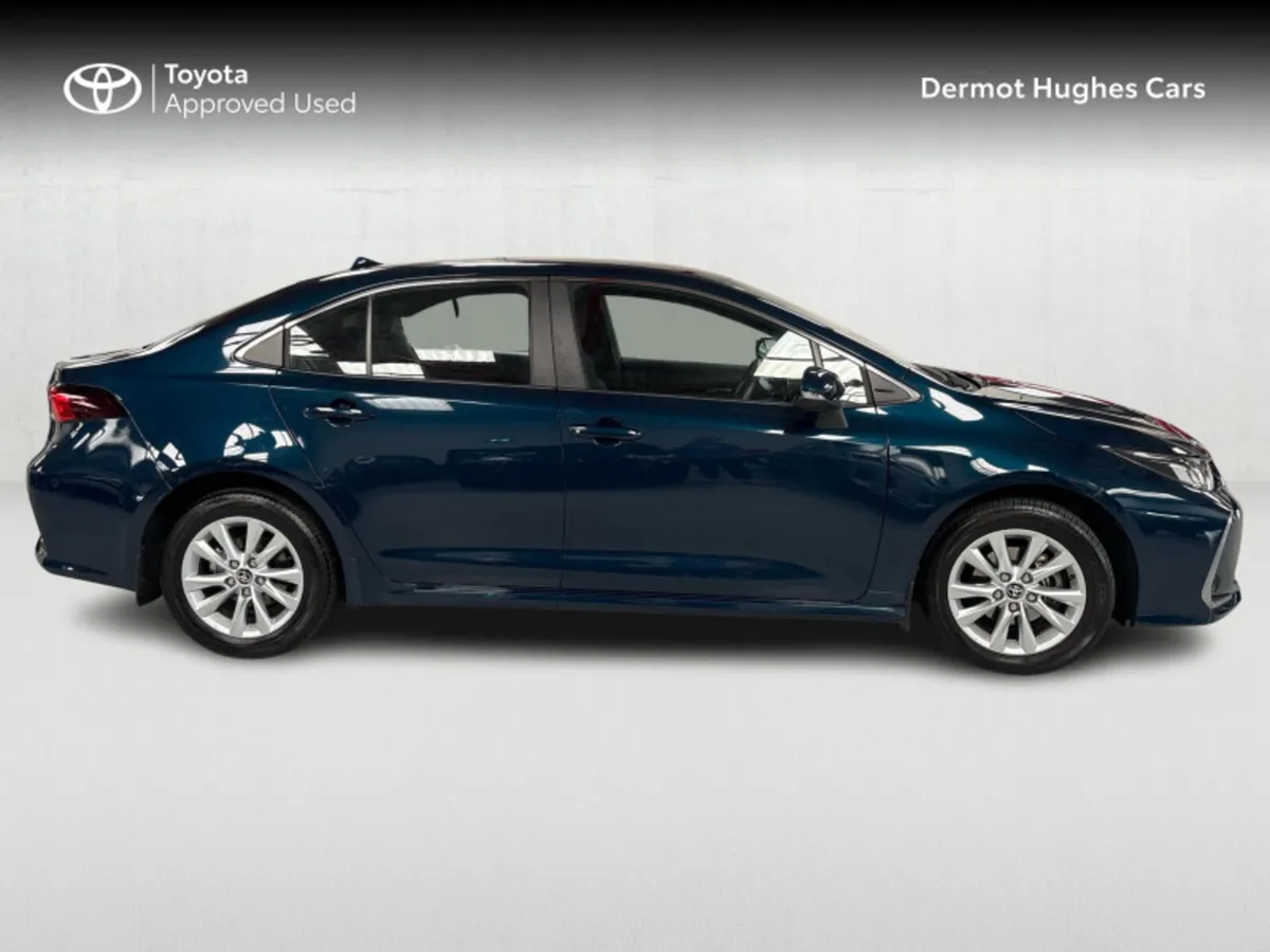 Toyota Corolla SALOON LUNA - Image 3