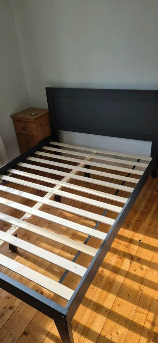 Double bed frame - Image 2