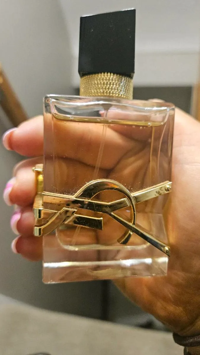 Perfume - Image 3