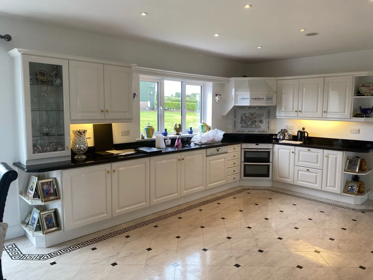 Kitchen - Image 1