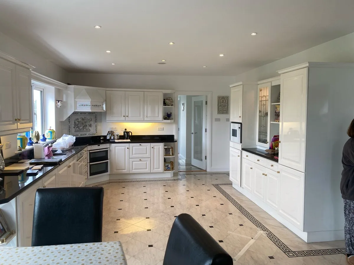 Kitchen - Image 2