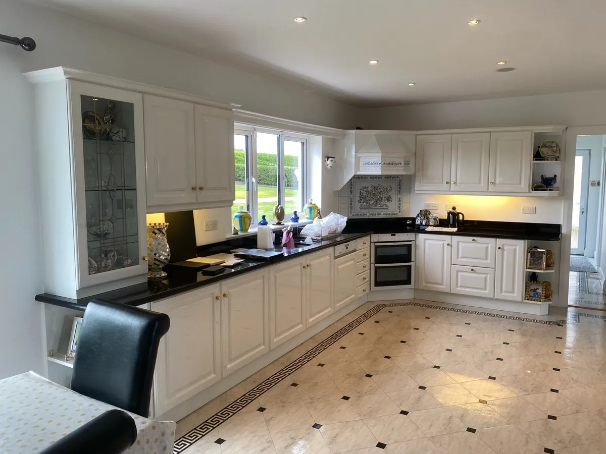 Kitchen - Image 3