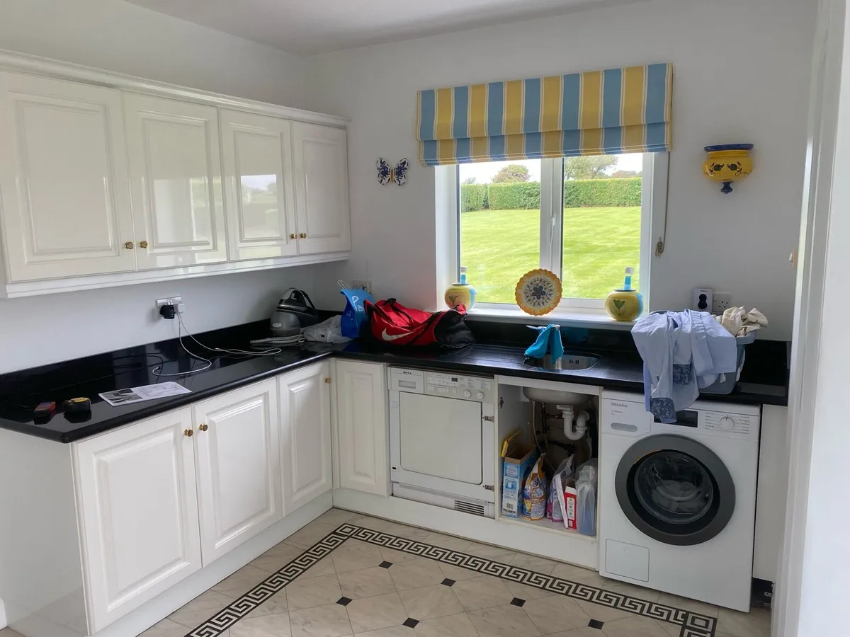 Kitchen - Image 4