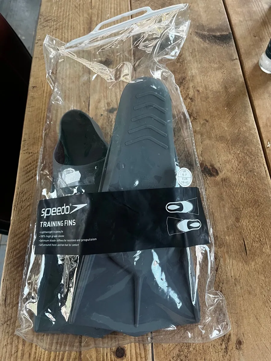 Speedo Swimming fins flippers-Free Post - Image 3