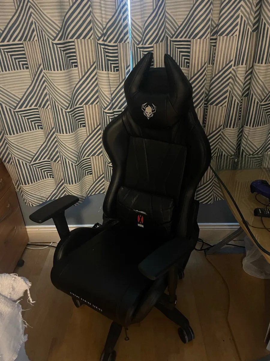 Gaming chair (negotiations for price) - Image 1