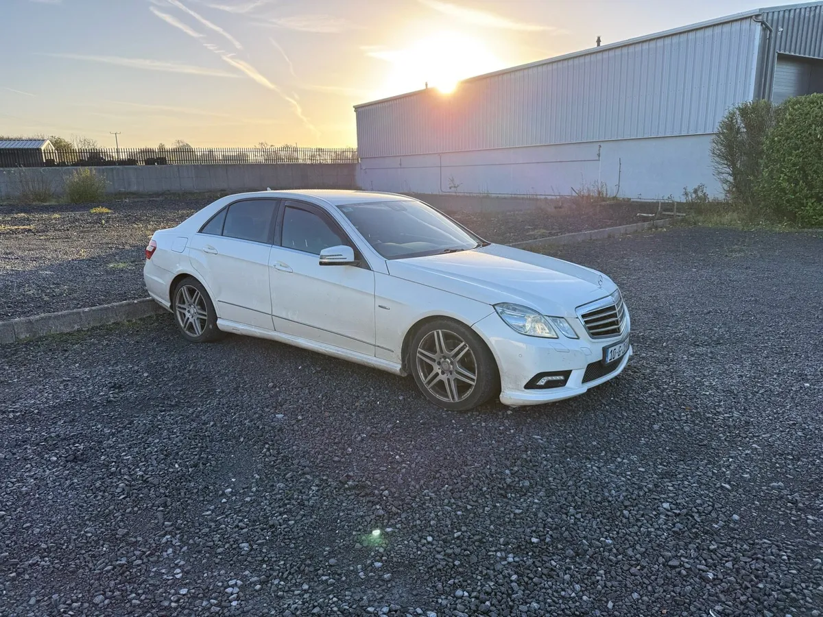 2010 Mercedes E Class E350 AMG - Image 2