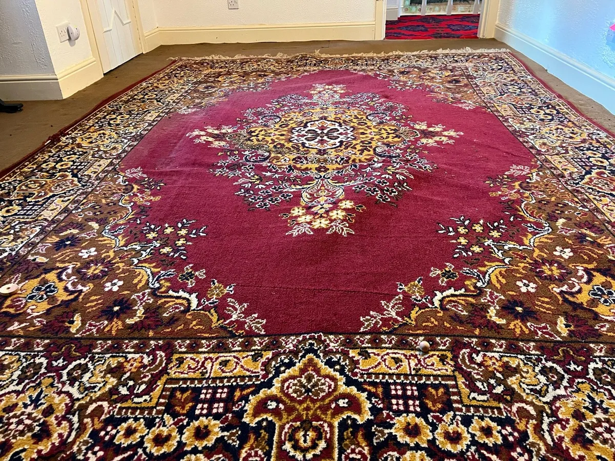 Large rug - Image 1