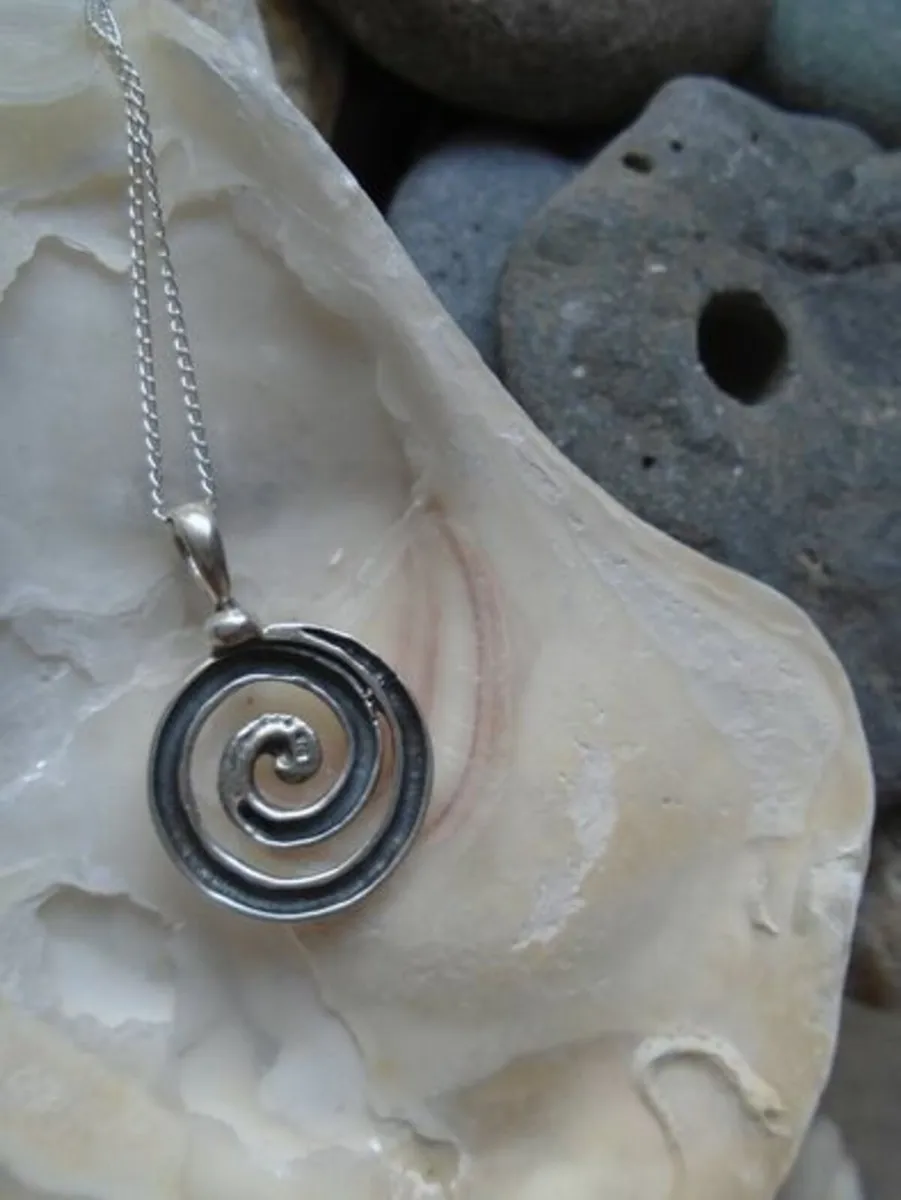 Silver spiral pendant , Jewellery, Silver necklace - Image 2