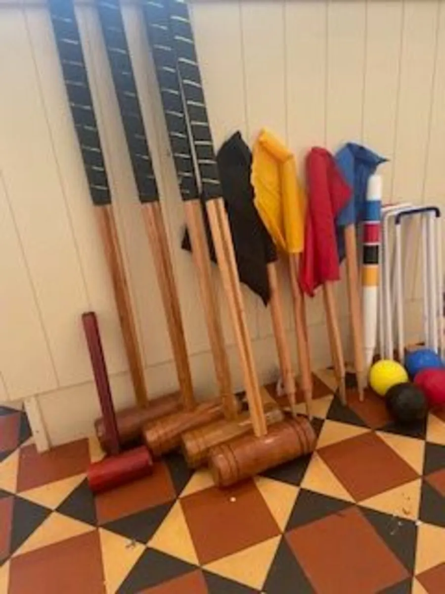 4 player Full size Croquet Set - Image 1