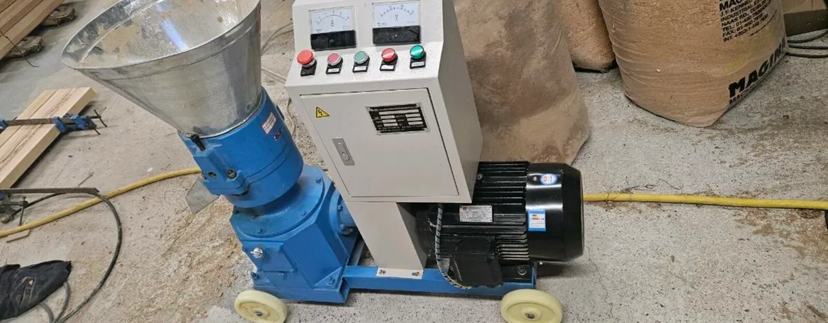 Wood pellet machine - Image 1