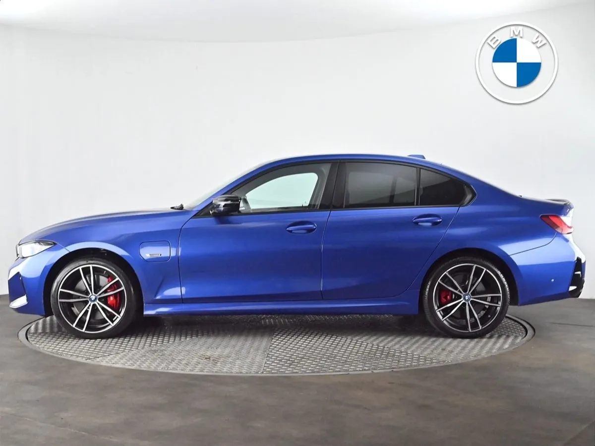 BMW 3 Series 330e M Sport Saloon - Image 3