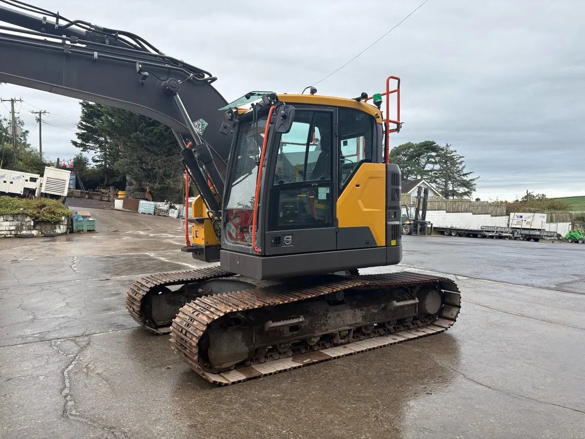 Volvo ECR145EL - Image 1