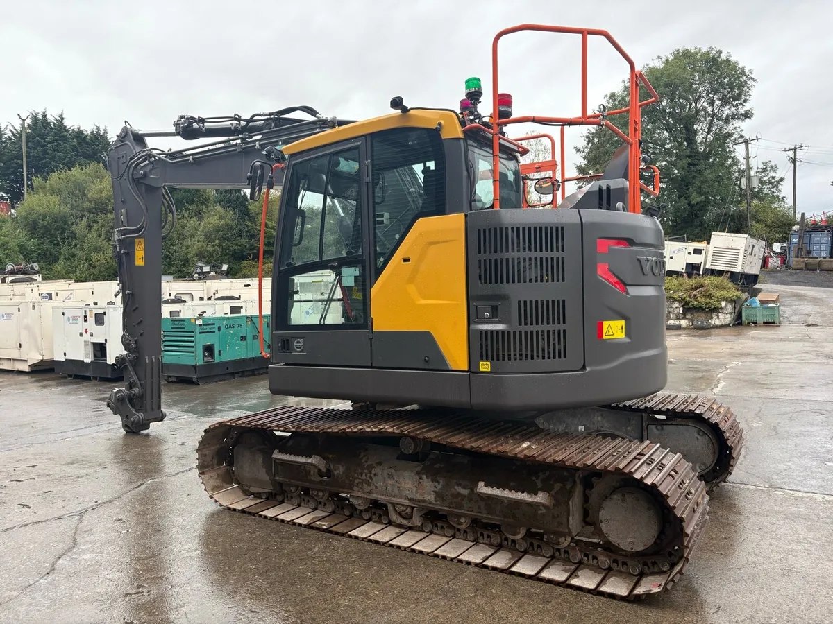 Volvo ECR145EL - Image 2