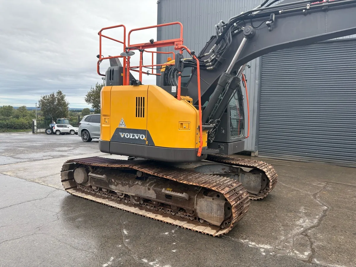 Volvo ECR145EL - Image 4