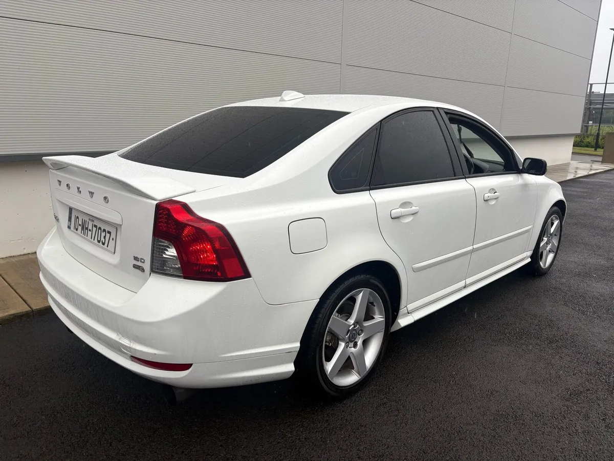 Volvo S40 R-Design NEW NCT - Image 4