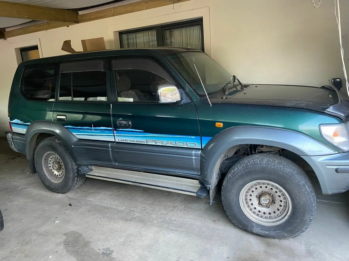 Toyota hilux surf  +parts - Image 2