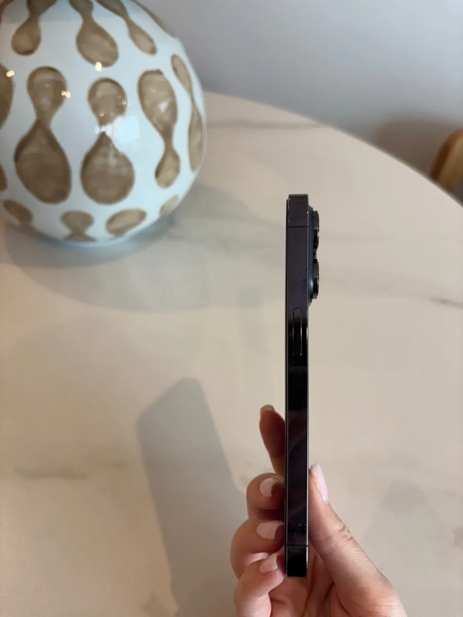 iPhone 14 Pro - Image 3