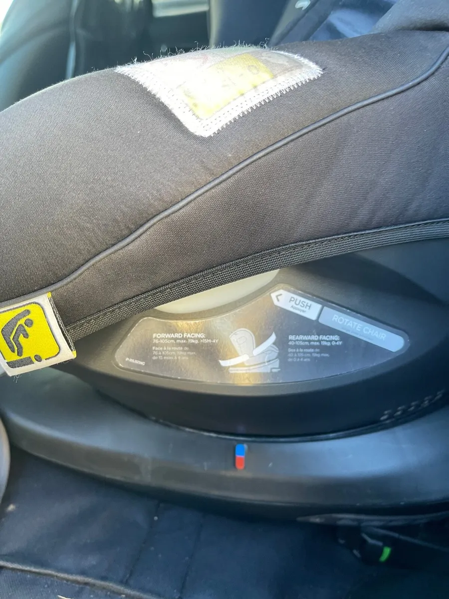 Joie 360 spin car seat - Image 3