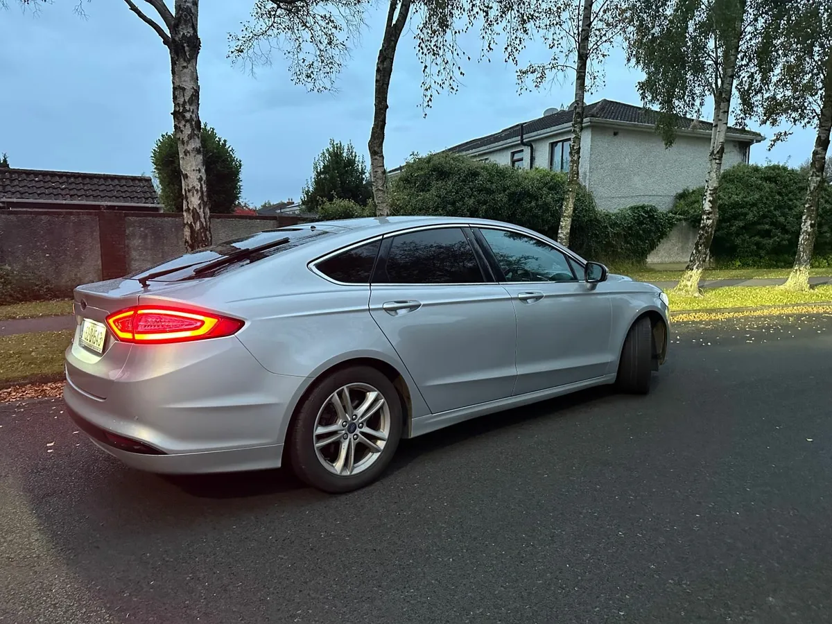 Mondeo New Nct Tax low km's full service history - Image 4