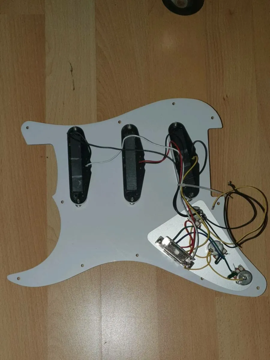 Loaded pickguard purple - Image 2