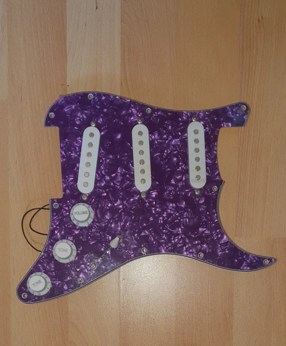 Loaded pickguard purple - Image 4