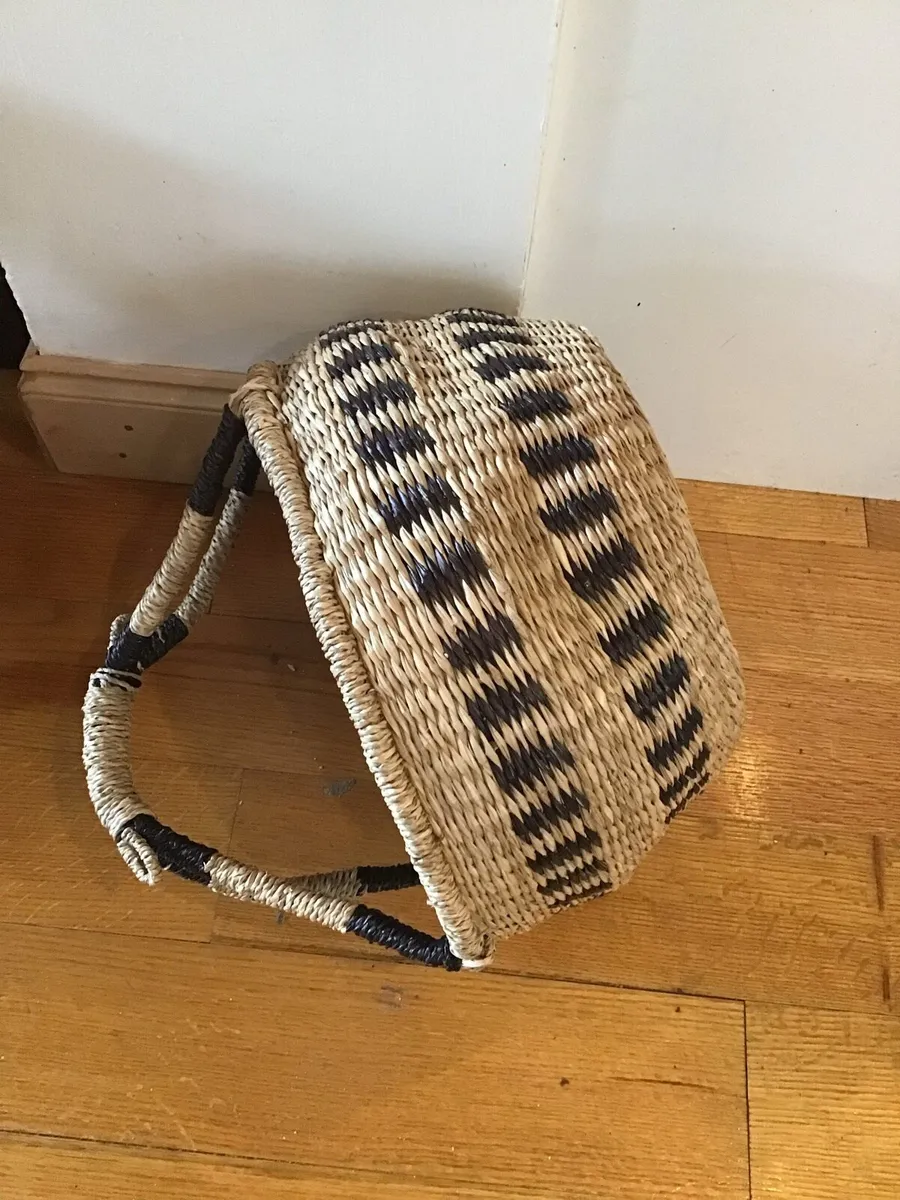 Large African Handwoven Basket - Image 4