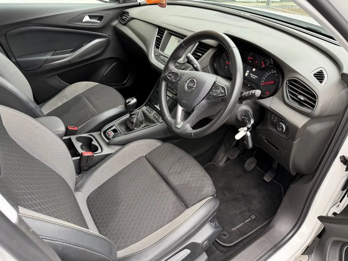Opel GRANDLAND X SRi 1.5 Turbo D 130PS 6 Speed - Image 2