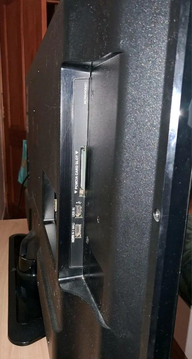 42in TV - Image 3