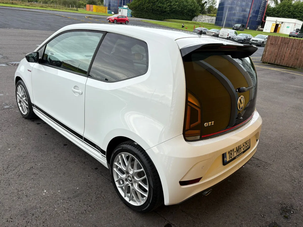 2018 Volkswagen UP GTI Manual TSI - Image 4