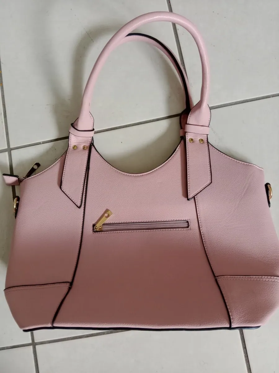 Perfect ladies bag