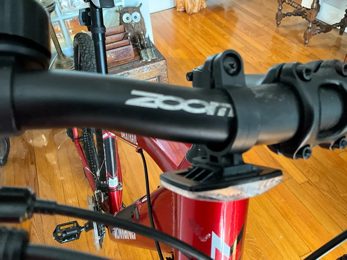 AS NEW - Montana Backtrail E-Mountain Bike - Image 4