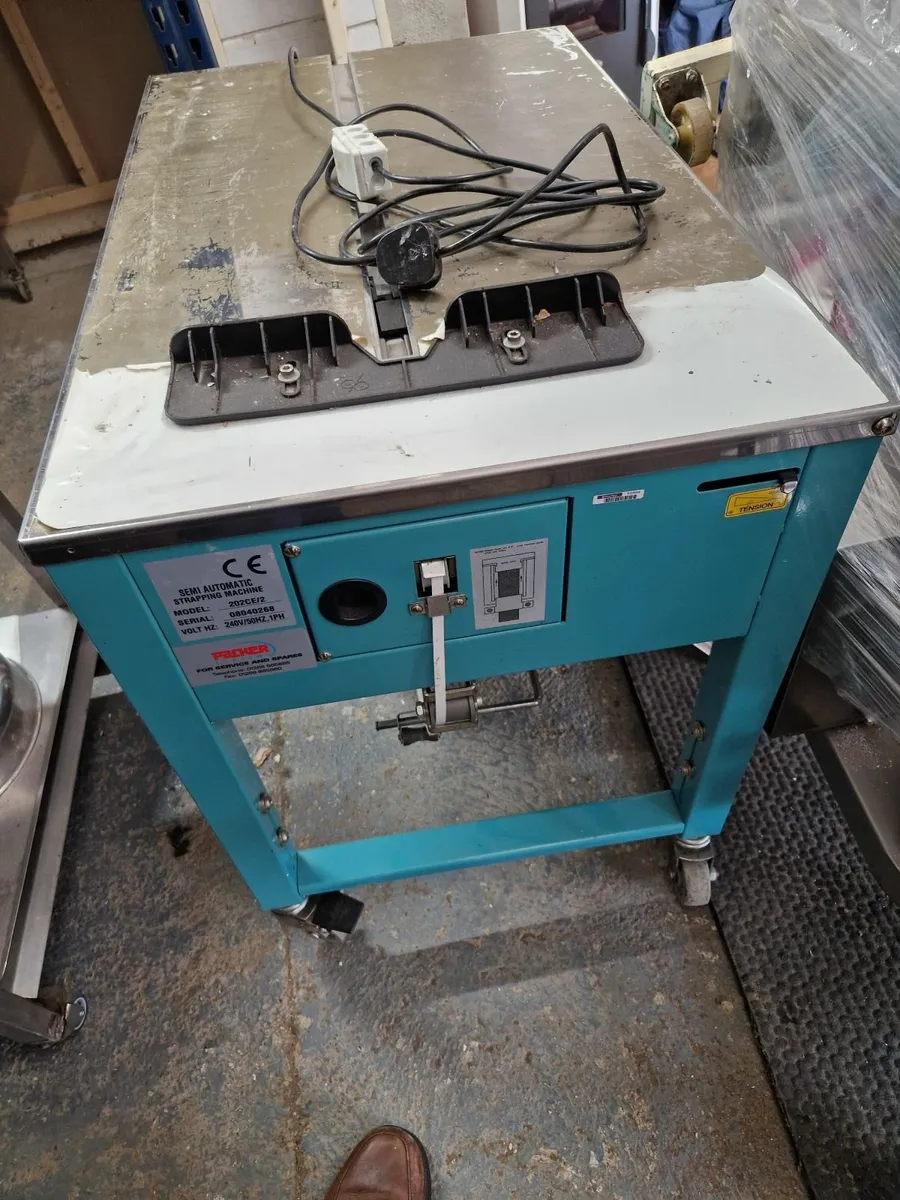 Strapping machines  x2 - Image 4