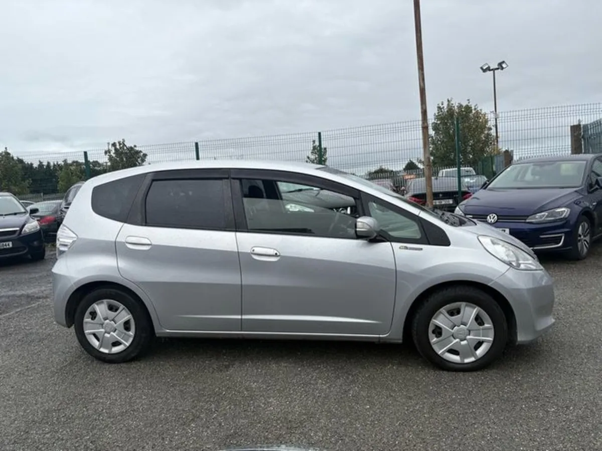 2012 Honda Fit 1.3L Petrol Hybrid New NCT 10/2026 - Image 2