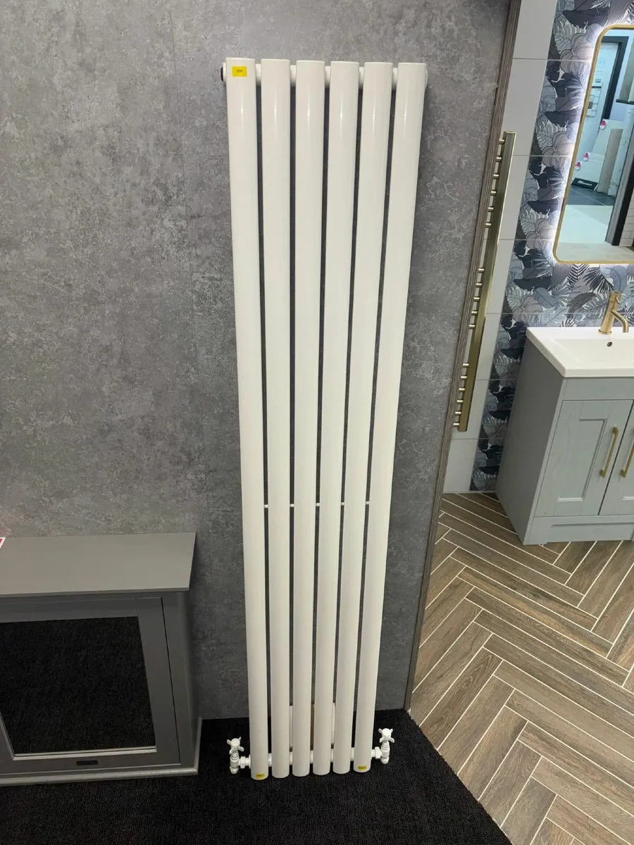 ONLY 3 IN STOCK - Vertical Rad & Valves- WHITE - Image 4