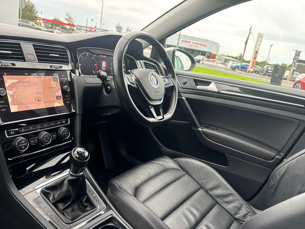 Volkswagen Golf 1.6 TDI 115HP Highline - Image 3