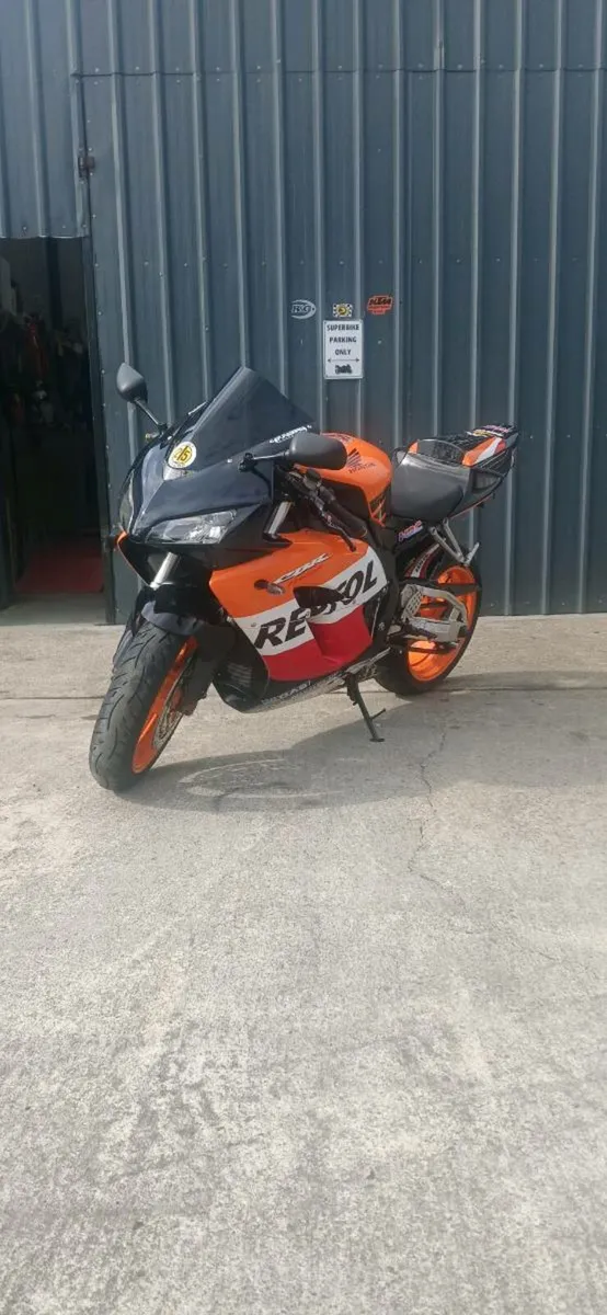 Cbr 1000rr - Image 2