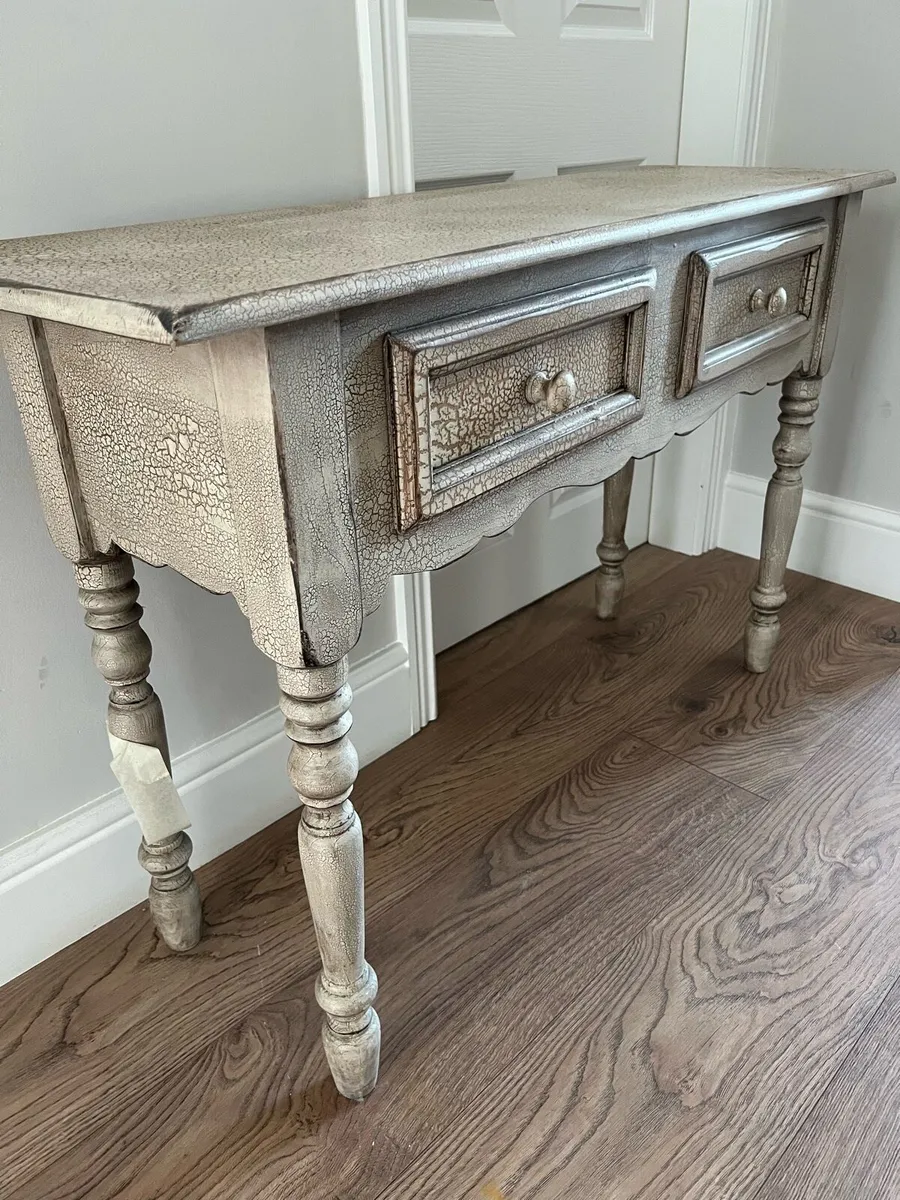 Console table - Image 1