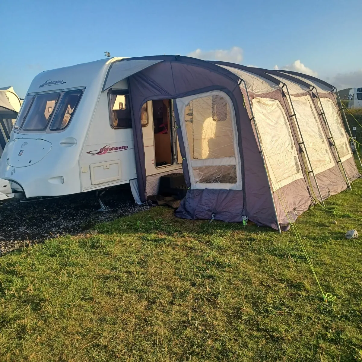 Caravan - Image 4