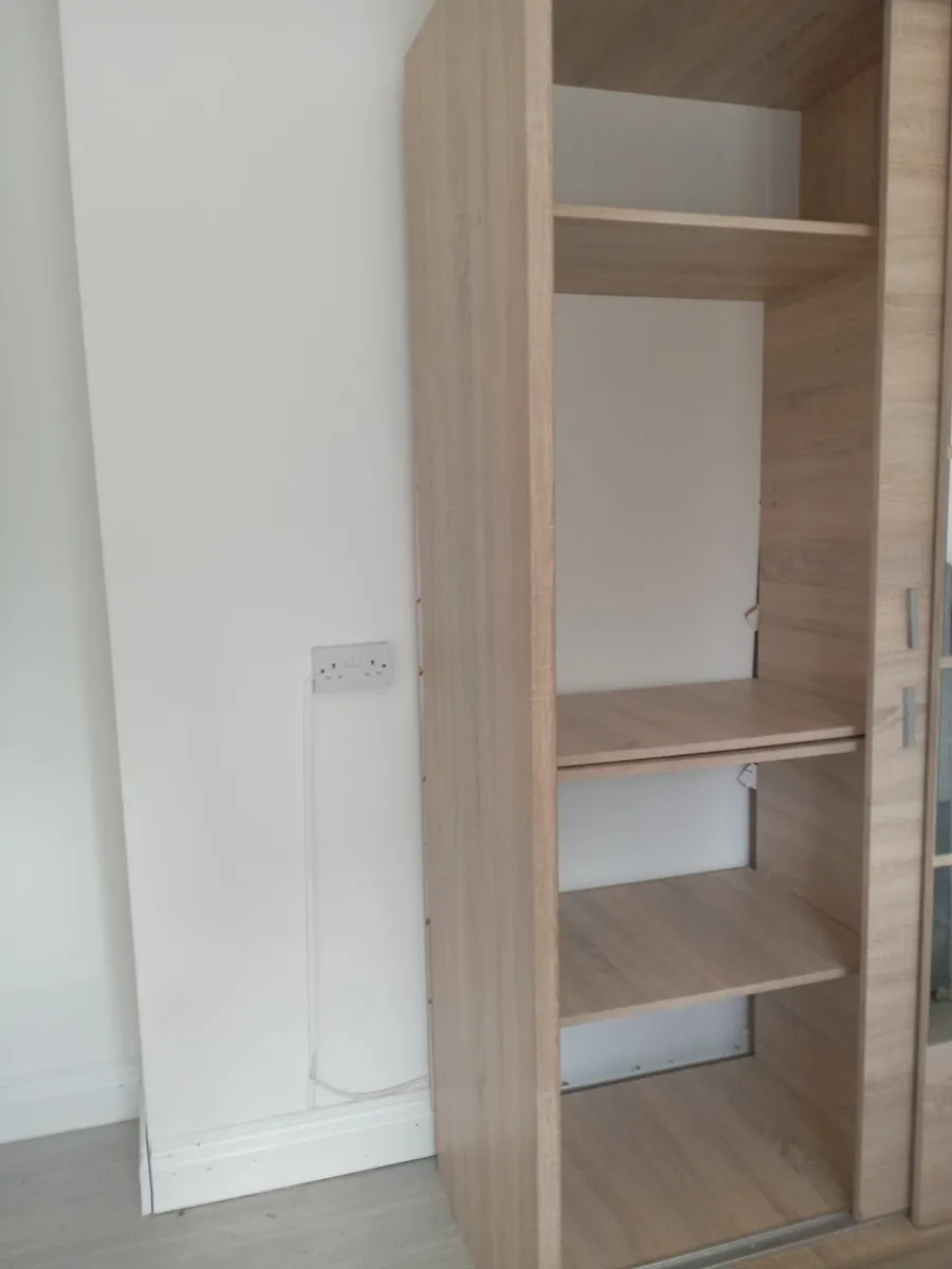 Wardrobe - Image 3