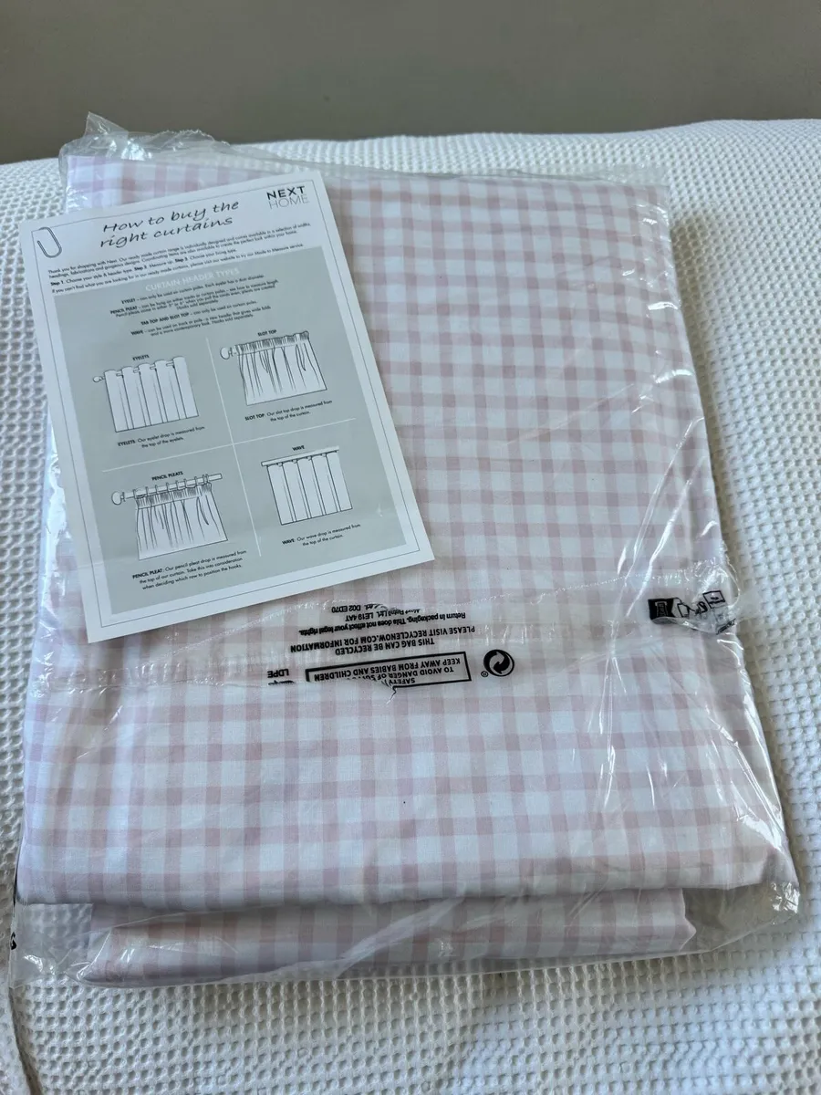 Blackout eyelet kids curtains brand new