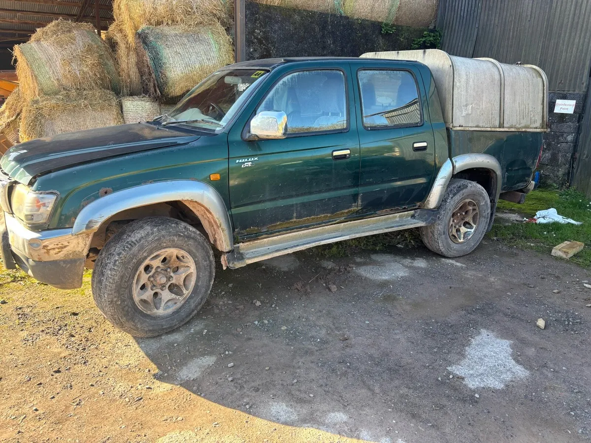 Toyota hilux - Image 3